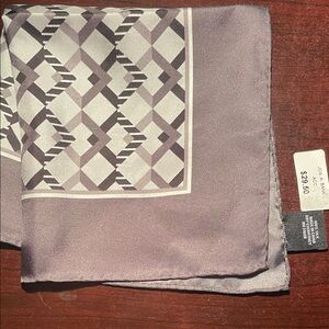 100% Silk Jo’s A Bank Geometric Patterned Silk pocket square